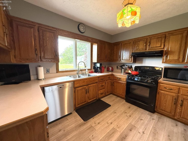 744 Old State Road, Norwalk, 44857, 4 Bedrooms Bedrooms, ,3 BathroomsBathrooms,Residential,For Sale,Old State,20261800