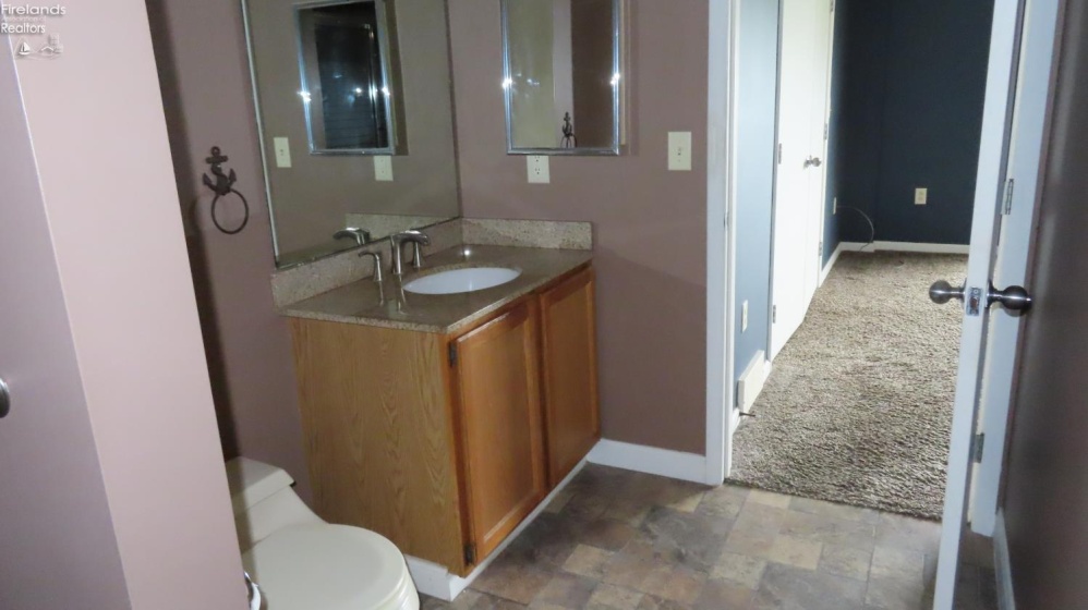 31 Marina Point Drive, Sandusky, 44870, 1 Bedroom Bedrooms, ,1 BathroomBathrooms,Residential,For Sale,Marina Point,20261780