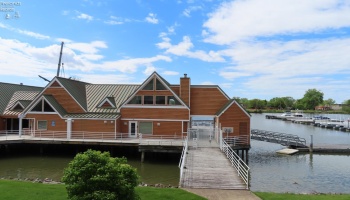 31 Marina Point Drive, Sandusky, 44870, 1 Bedroom Bedrooms, ,1 BathroomBathrooms,Residential,For Sale,Marina Point,20261780