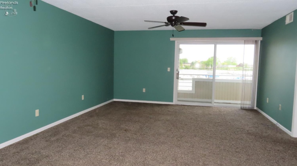 31 Marina Point Drive, Sandusky, 44870, 1 Bedroom Bedrooms, ,1 BathroomBathrooms,Residential,For Sale,Marina Point,20261780