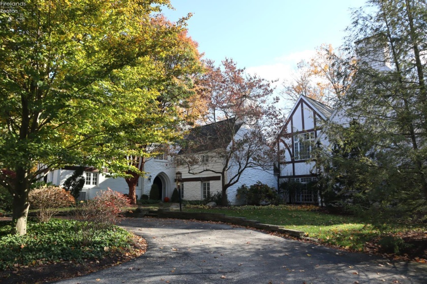 2961 Ridge Road, Norwalk, 44857, 4 Bedrooms Bedrooms, ,5 BathroomsBathrooms,Residential,For Sale,Ridge,20261812