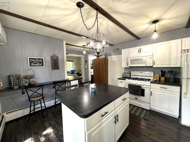 444 Clinton Street, Elmore, 43449, 5 Bedrooms Bedrooms, ,1 BathroomBathrooms,Residential,For Sale,Clinton,20261777
