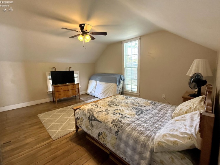444 Clinton Street, Elmore, 43449, 5 Bedrooms Bedrooms, ,1 BathroomBathrooms,Residential,For Sale,Clinton,20261777
