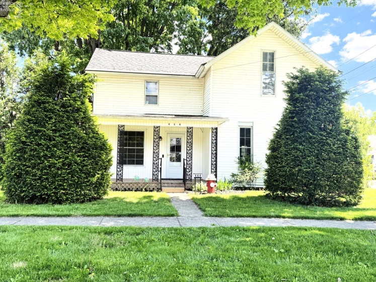 444 Clinton Street, Elmore, 43449, 5 Bedrooms Bedrooms, ,1 BathroomBathrooms,Residential,For Sale,Clinton,20261777