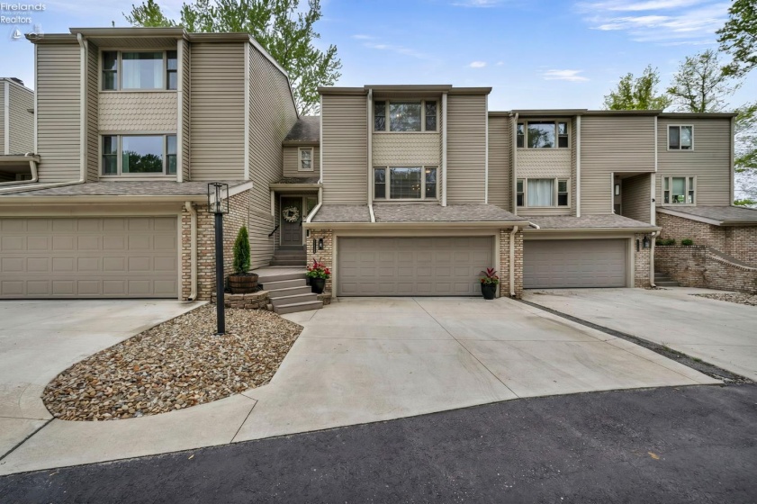 3616 Turfside Circle, Huron, 44839, 3 Bedrooms Bedrooms, ,4 BathroomsBathrooms,Residential,For Sale,Turfside,20261733