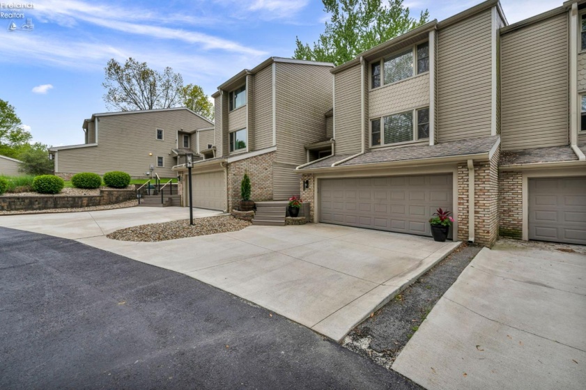 3616 Turfside Circle, Huron, 44839, 3 Bedrooms Bedrooms, ,4 BathroomsBathrooms,Residential,For Sale,Turfside,20261733
