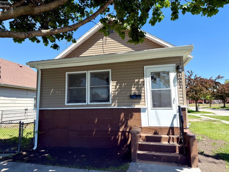 1001 Filmore, Sandusky, 44870, 2 Bedrooms Bedrooms, ,1 BathroomBathrooms,Residential,For Sale,Filmore,20261790