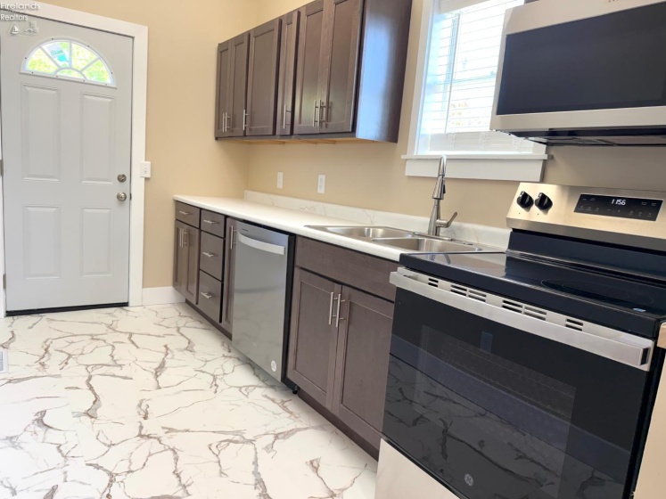 1001 Filmore, Sandusky, 44870, 2 Bedrooms Bedrooms, ,1 BathroomBathrooms,Residential,For Sale,Filmore,20261790