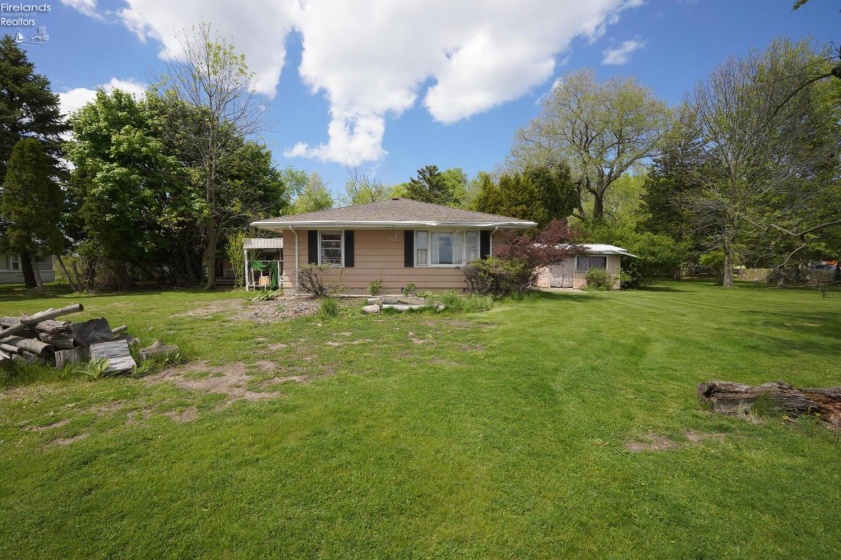 2426 Schiewe Road, Port Clinton, 43452, 3 Bedrooms Bedrooms, ,2 BathroomsBathrooms,Residential,For Sale,Schiewe,20261756