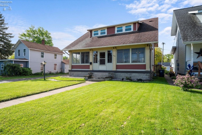 539 3rd Street, Port Clinton, 43452, 3 Bedrooms Bedrooms, ,2 BathroomsBathrooms,Residential,For Sale,3rd,20261618