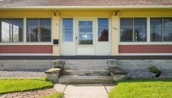 539 3rd Street, Port Clinton, 43452, 3 Bedrooms Bedrooms, ,2 BathroomsBathrooms,Residential,For Sale,3rd,20261618