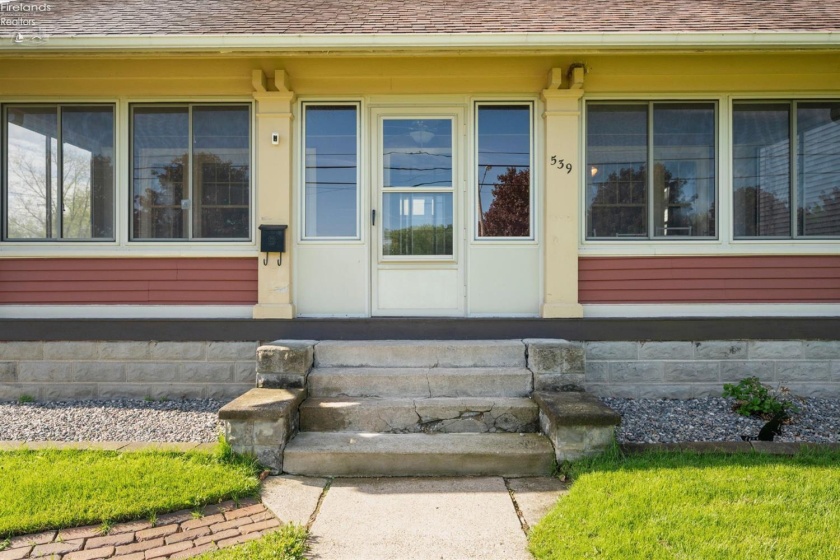539 3rd Street, Port Clinton, 43452, 3 Bedrooms Bedrooms, ,2 BathroomsBathrooms,Residential,For Sale,3rd,20261618