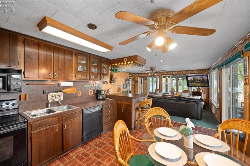 5783 Mistic Bay, Marblehead, 43440, 4 Bedrooms Bedrooms, ,2 BathroomsBathrooms,Residential,For Sale,Mistic Bay,20261736