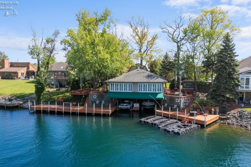 5783 Mistic Bay, Marblehead, 43440, 4 Bedrooms Bedrooms, ,2 BathroomsBathrooms,Residential,For Sale,Mistic Bay,20261736