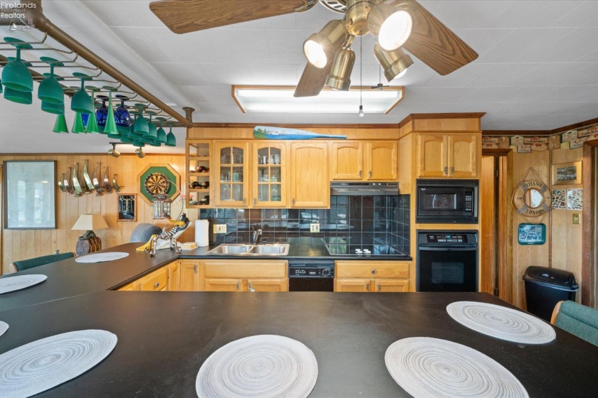 5783 Mistic Bay, Marblehead, 43440, 4 Bedrooms Bedrooms, ,2 BathroomsBathrooms,Residential,For Sale,Mistic Bay,20261736