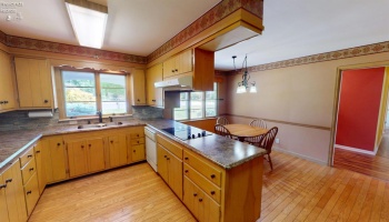 1900 Port Clinton Road, Fremont, 43420, 3 Bedrooms Bedrooms, ,3 BathroomsBathrooms,Residential,For Sale,Port Clinton,20261701