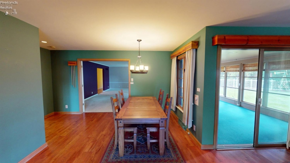 1900 Port Clinton Road, Fremont, 43420, 3 Bedrooms Bedrooms, ,3 BathroomsBathrooms,Residential,For Sale,Port Clinton,20261701