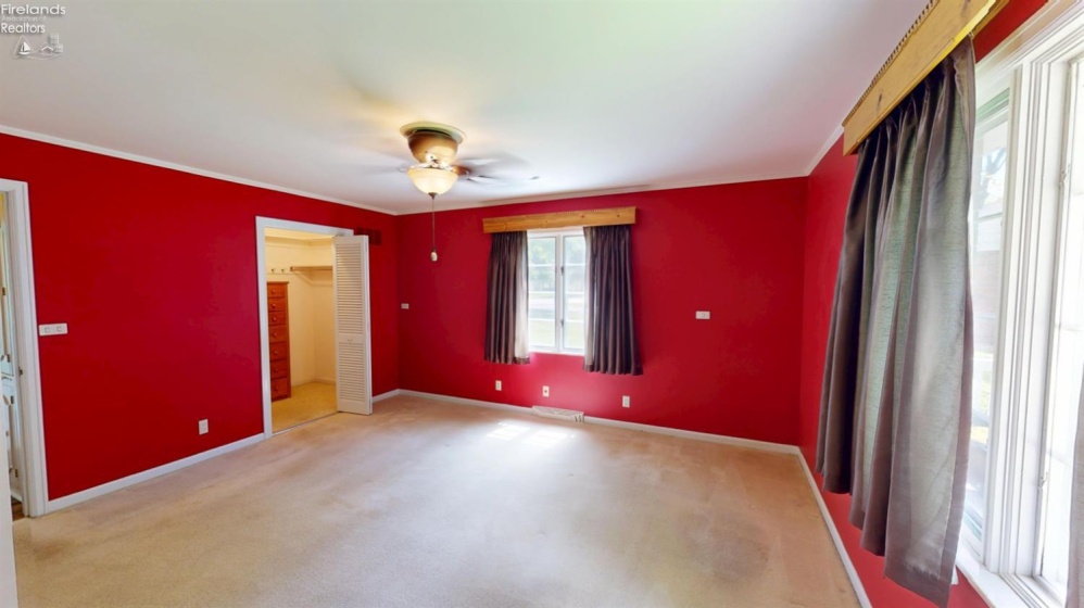 1900 Port Clinton Road, Fremont, 43420, 3 Bedrooms Bedrooms, ,3 BathroomsBathrooms,Residential,For Sale,Port Clinton,20261701