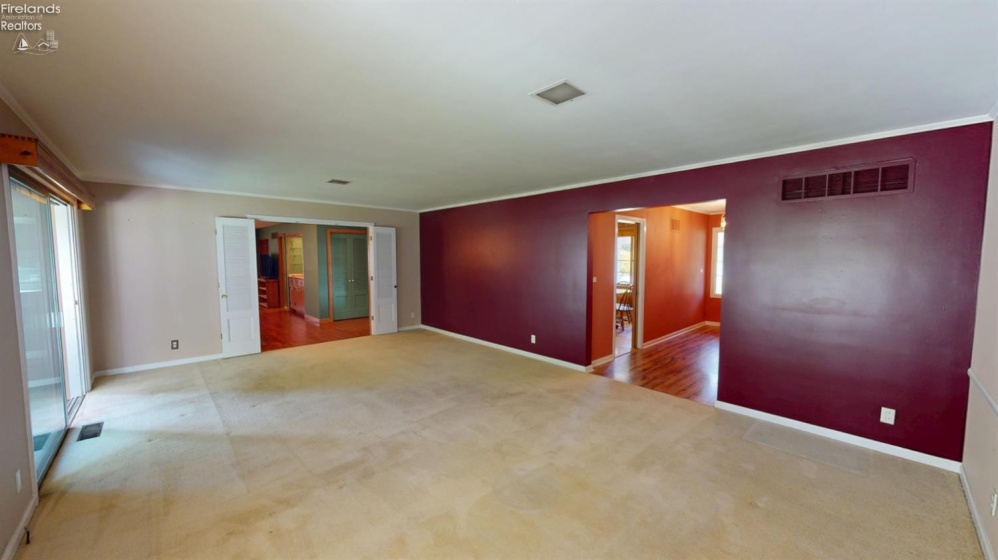 1900 Port Clinton Road, Fremont, 43420, 3 Bedrooms Bedrooms, ,3 BathroomsBathrooms,Residential,For Sale,Port Clinton,20261701