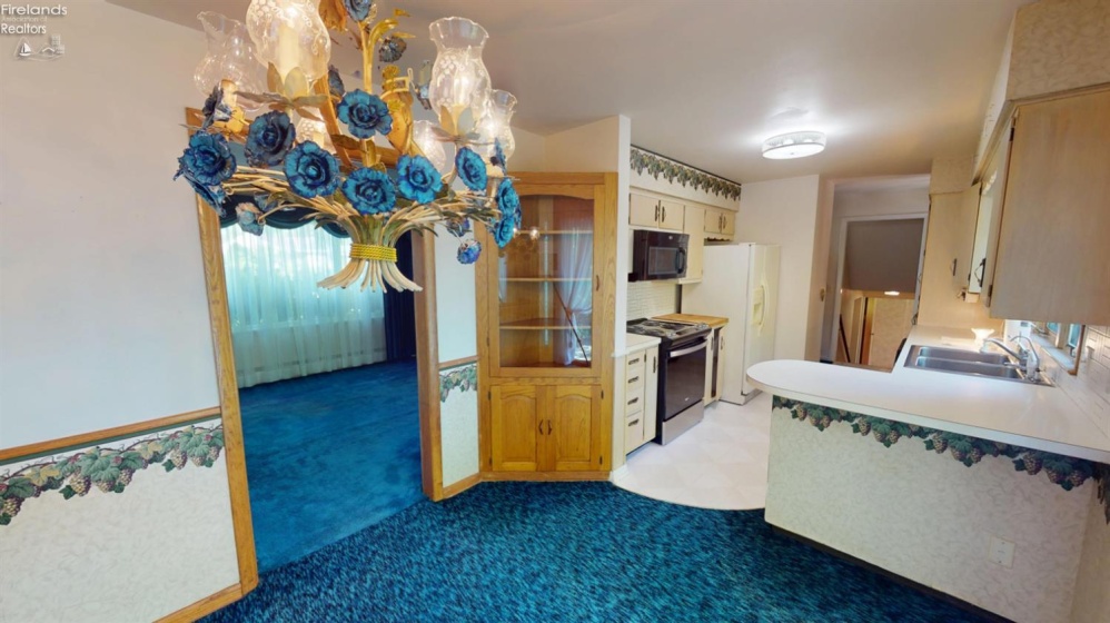 716 South Drive, Fremont, 43420, 4 Bedrooms Bedrooms, ,2 BathroomsBathrooms,Residential,For Sale,South,20261711