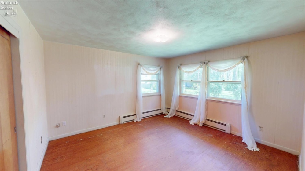716 South Drive, Fremont, 43420, 4 Bedrooms Bedrooms, ,2 BathroomsBathrooms,Residential,For Sale,South,20261711