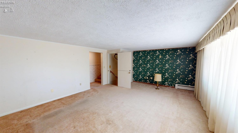 716 South Drive, Fremont, 43420, 4 Bedrooms Bedrooms, ,2 BathroomsBathrooms,Residential,For Sale,South,20261711
