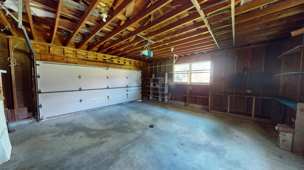 716 South Drive, Fremont, 43420, 4 Bedrooms Bedrooms, ,2 BathroomsBathrooms,Residential,For Sale,South,20261711