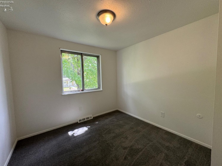 91 Birch Park Drive, New London, 44851, 3 Bedrooms Bedrooms, ,1 BathroomBathrooms,Residential,For Sale,Birch Park,20261798