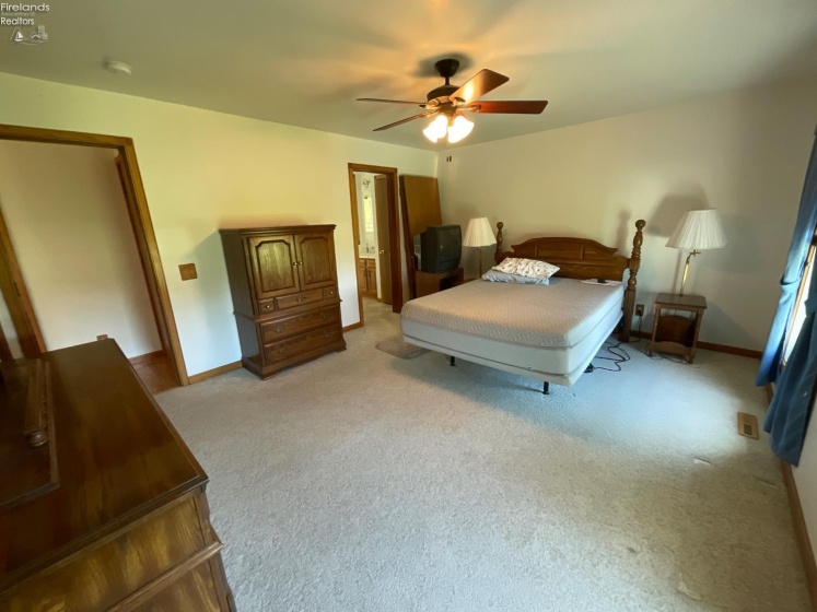 378 County Road 73, Fremont, 43420, 4 Bedrooms Bedrooms, ,3 BathroomsBathrooms,Residential,For Sale,County Road 73,20261636