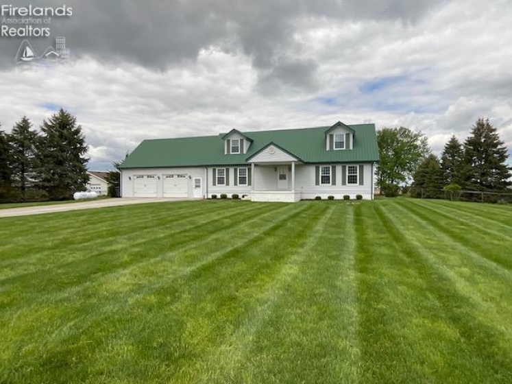 378 County Road 73, Fremont, 43420, 4 Bedrooms Bedrooms, ,3 BathroomsBathrooms,Residential,For Sale,County Road 73,20261636