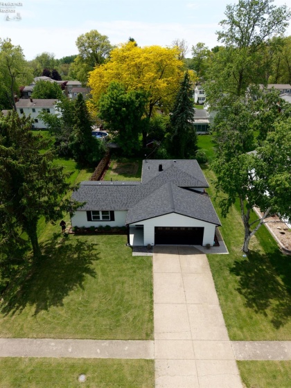 323 Portland Drive, Huron, 44839, 3 Bedrooms Bedrooms, ,2 BathroomsBathrooms,Residential,For Sale,Portland,20261824