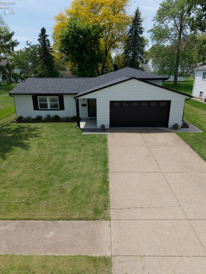 323 Portland Drive, Huron, 44839, 3 Bedrooms Bedrooms, ,2 BathroomsBathrooms,Residential,For Sale,Portland,20261824