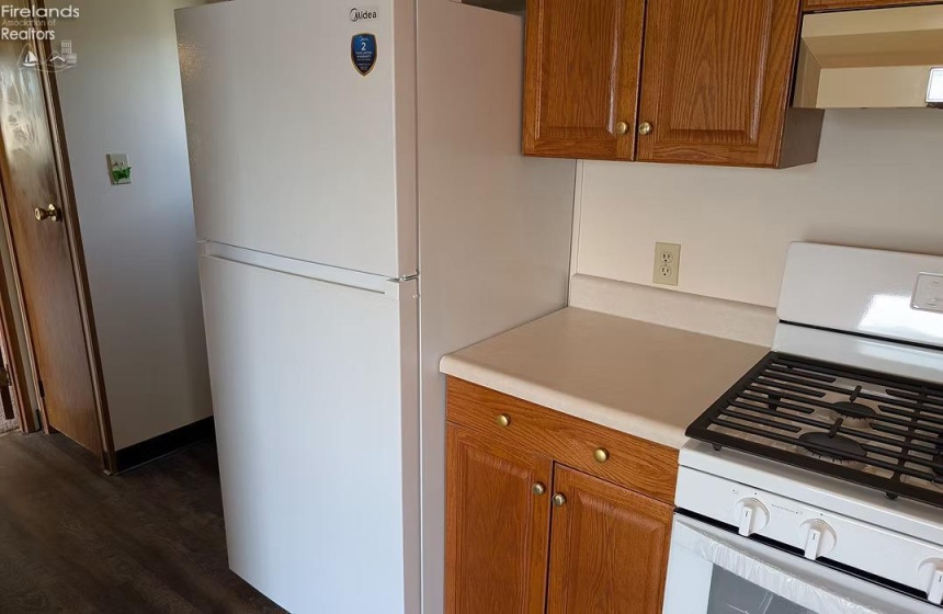 1420 Main Street, Bellevue, 44811, 2 Bedrooms Bedrooms, ,2 BathroomsBathrooms,Residential,For Sale,Main,20261791