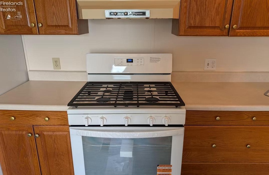 1420 Main Street, Bellevue, 44811, 2 Bedrooms Bedrooms, ,2 BathroomsBathrooms,Residential,For Sale,Main,20261791