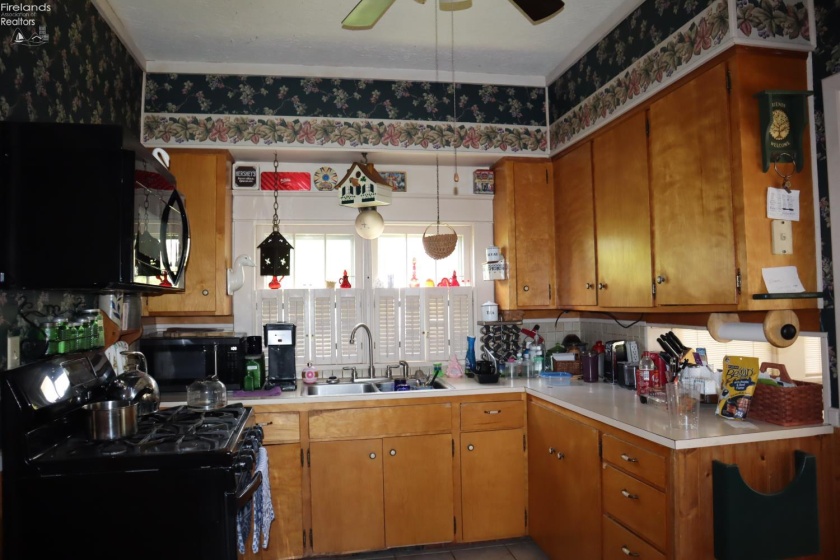 272 Main Street, Norwalk, 44857, 3 Bedrooms Bedrooms, ,2 BathroomsBathrooms,Residential,For Sale,Main,20261825