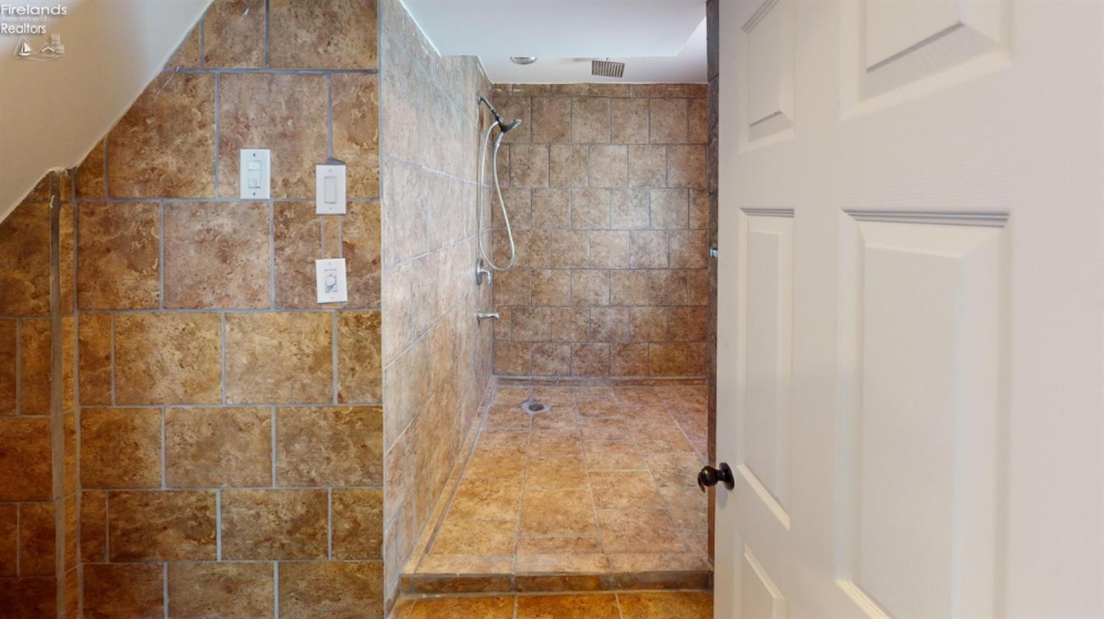 1517 Napoleon Street, Fremont, 43420, 3 Bedrooms Bedrooms, ,2 BathroomsBathrooms,Residential,For Sale,Napoleon,20261852