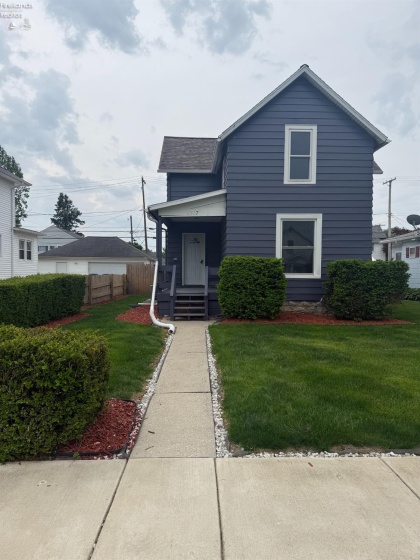 1517 Napoleon Street, Fremont, 43420, 3 Bedrooms Bedrooms, ,2 BathroomsBathrooms,Residential,For Sale,Napoleon,20261852