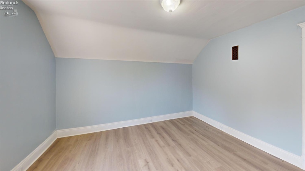 1517 Napoleon Street, Fremont, 43420, 3 Bedrooms Bedrooms, ,2 BathroomsBathrooms,Residential,For Sale,Napoleon,20261852