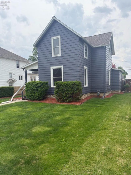 1517 Napoleon Street, Fremont, 43420, 3 Bedrooms Bedrooms, ,2 BathroomsBathrooms,Residential,For Sale,Napoleon,20261852
