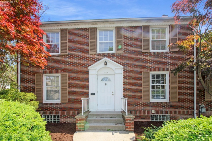 325 Jefferson Street, Port Clinton, 43452, 3 Bedrooms Bedrooms, ,2 BathroomsBathrooms,Residential,For Sale,Jefferson,20261853