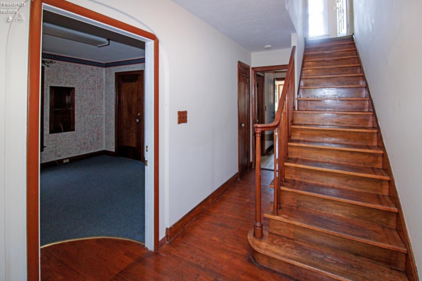 325 Jefferson Street, Port Clinton, 43452, 3 Bedrooms Bedrooms, ,2 BathroomsBathrooms,Residential,For Sale,Jefferson,20261853