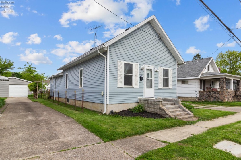907 Ontario Street, Sandusky, 44870, 3 Bedrooms Bedrooms, ,1 BathroomBathrooms,Residential,For Sale,Ontario,20261839