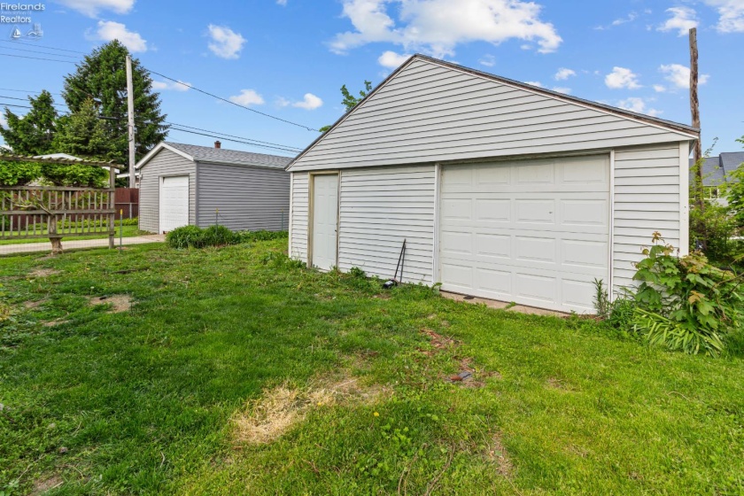 907 Ontario Street, Sandusky, 44870, 3 Bedrooms Bedrooms, ,1 BathroomBathrooms,Residential,For Sale,Ontario,20261839