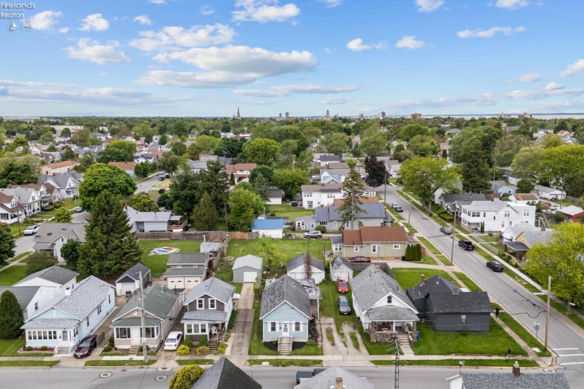 907 Ontario Street, Sandusky, 44870, 3 Bedrooms Bedrooms, ,1 BathroomBathrooms,Residential,For Sale,Ontario,20261839