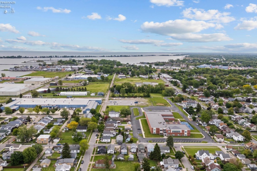 907 Ontario Street, Sandusky, 44870, 3 Bedrooms Bedrooms, ,1 BathroomBathrooms,Residential,For Sale,Ontario,20261839