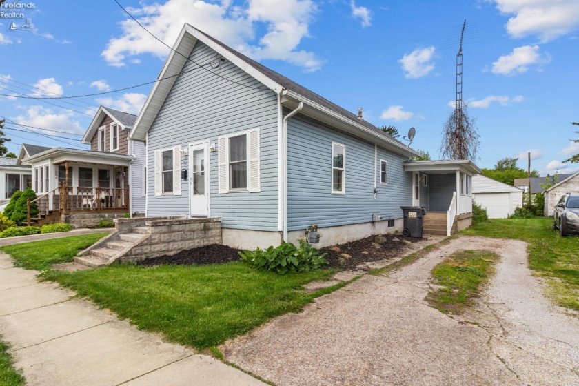 907 Ontario Street, Sandusky, 44870, 3 Bedrooms Bedrooms, ,1 BathroomBathrooms,Residential,For Sale,Ontario,20261839