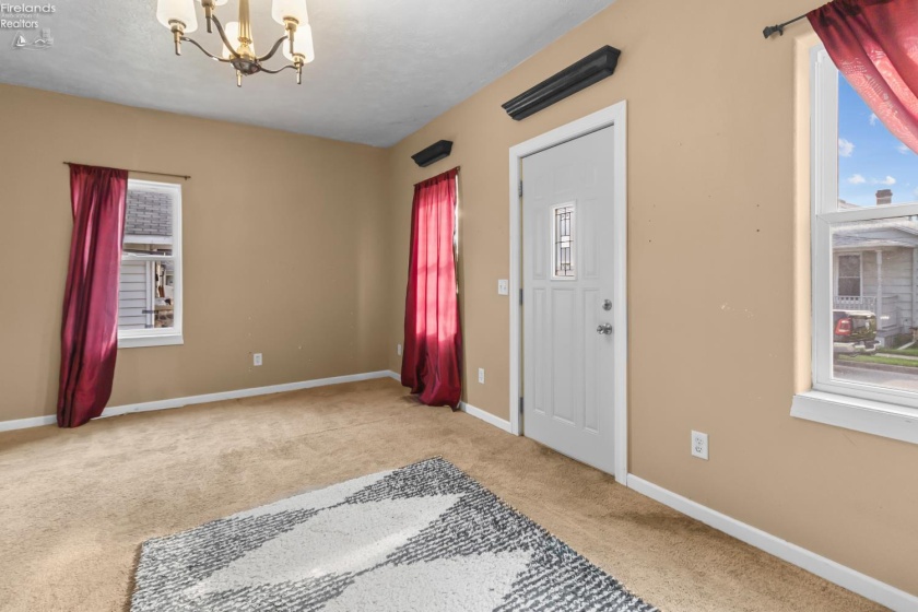 907 Ontario Street, Sandusky, 44870, 3 Bedrooms Bedrooms, ,1 BathroomBathrooms,Residential,For Sale,Ontario,20261839
