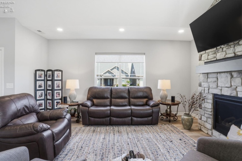 5009 Coventry Circle, Huron, 44839, 3 Bedrooms Bedrooms, ,3 BathroomsBathrooms,Residential,For Sale,Coventry,20261779