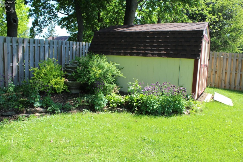 63 Birch Park Dr, New London, 44851, 3 Bedrooms Bedrooms, ,2 BathroomsBathrooms,Residential,For Sale,Birch Park Dr,20261820