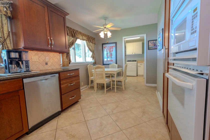 2704 Eastwood Drive, Sandusky, 44870, 3 Bedrooms Bedrooms, ,3 BathroomsBathrooms,Residential,For Sale,Eastwood,20261858